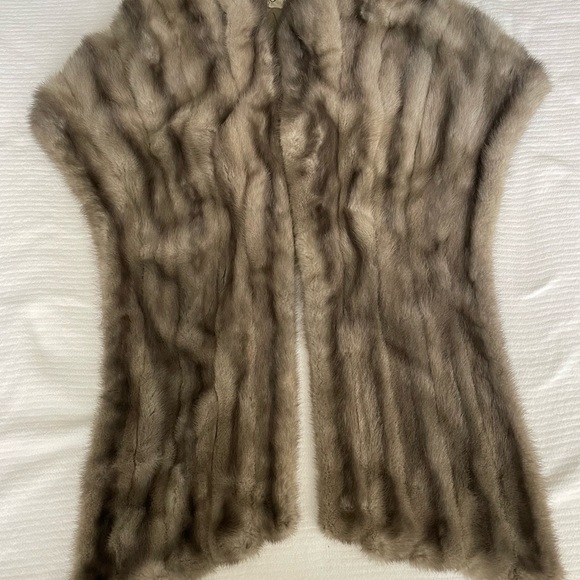 Emba Cerulean Blue Mink Bolero Stole - Picture 3 of 14